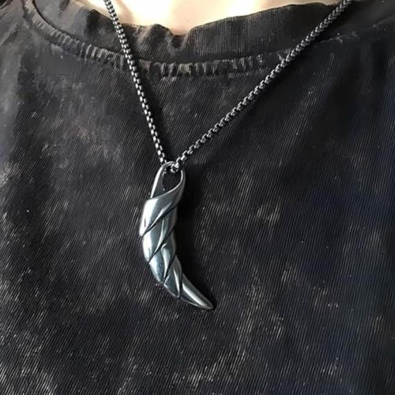 Men's Vintage Tooth Necklace - image 1