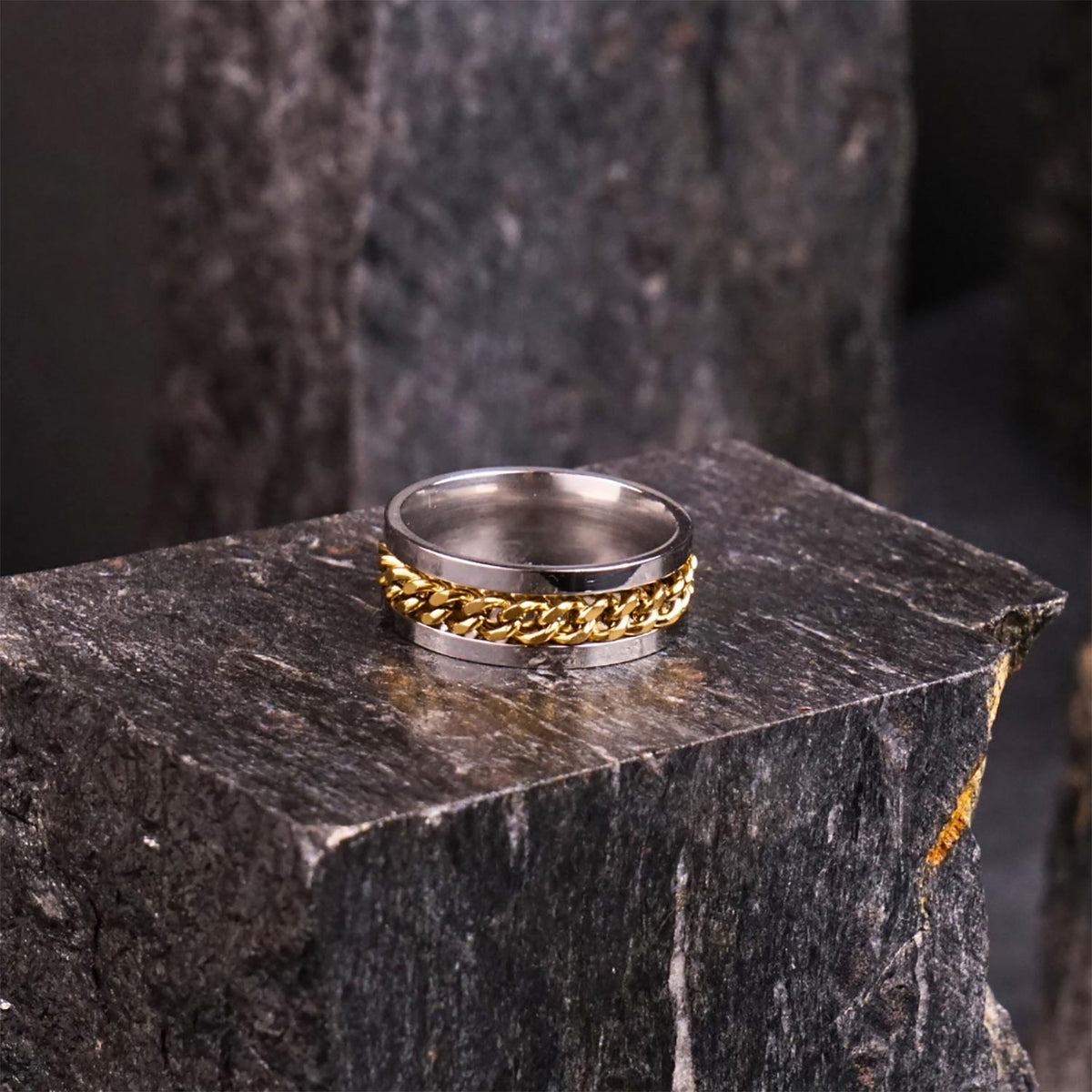 Golden Curb Chain Ring - 6 mm - image 1